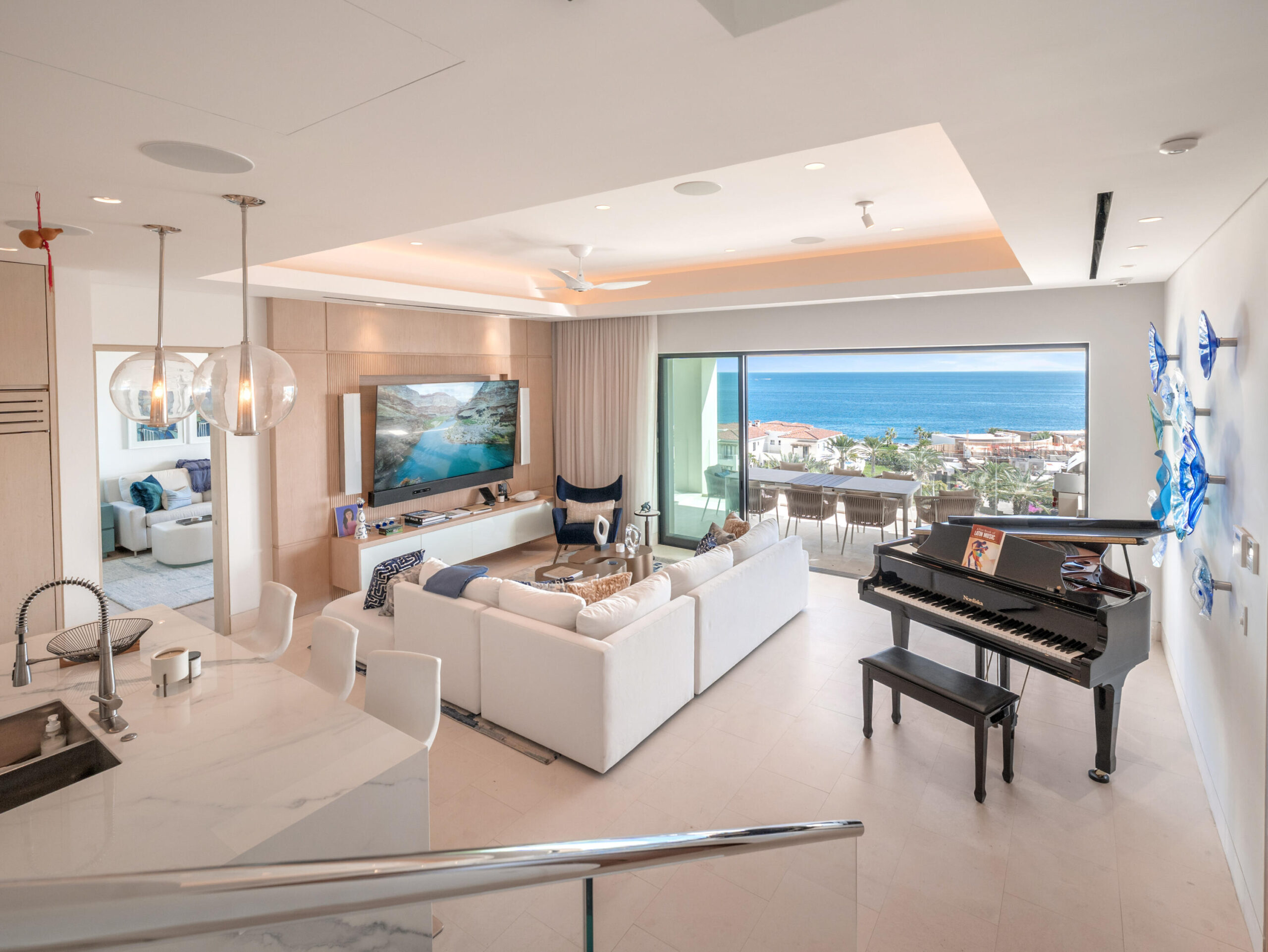 Los Cabos Cove Club Bungalow 10 in the gated Cove Club offers 4 bedrooms and 4 bathrooms with an open-concept design that seamlessly connects the kitchen, dining, and living areas to an expansive outdoor terrace. Ideal for entertaining and indoor-outdoor living. Enjoy sweeping, unobstructed for sale