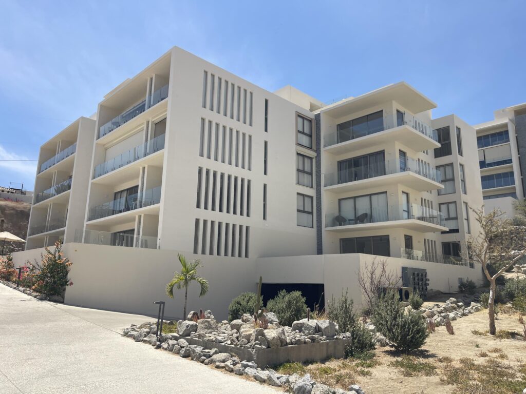 Los Cabos Tortuga Bay Experience effortless beachfront living at Tortuga Bay, a completed luxury community in San Jose del Cabo's desirable hotel zone. Owners are already enjoying life onsite, with move-in-ready residences and 60-day closings available. Resort-style amenities include pools, Jacuzzi spas, fitness center, pickleball courts overlooking the sea, BBQ areas, and direct beach access, all within a secure gated enclave minutes from downtown San Jose and the airport. Unit 3116 is a spacious 2BR/2BA residence offering nearly 2,000 sq.ft. of indoor/outdoor living, highlighted by an expansive private terrace with plunge pool, open-concept interiors, premium finishes, and seamless indoor-outdoor entertaining spaces ideal for personal use or strong rental potential. – Calle Via La Paloma, Cabo Corridor, BS