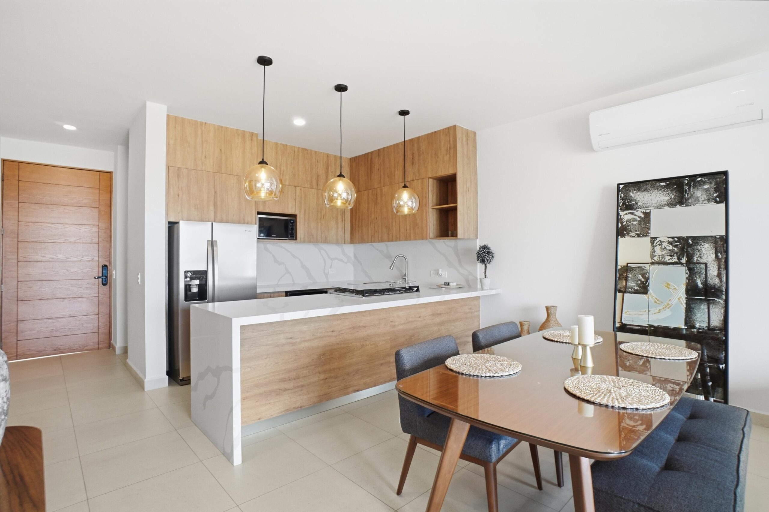 Los Cabos Cuatrovientos Apartment in Cuatrovientos, Los Cabos, ready to generate income from day one. Fully furnished, with 2 bedrooms, 2.5 bathrooms, laundry room, a terrace with ocean for sale