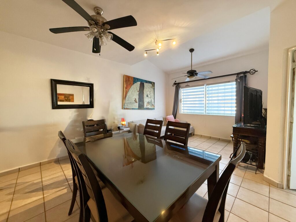 Los Cabos Amalfi Fully furnished and professionally equipped, this turnkey property is ready to generate returns immediately. Strategically located in one of the most sought-after areas of El Tezal, just 10 minutes from downtown Cabo San Lucas and the renowned Médano Beach, and 20 minutes from the San José del Cabo tourist corridor, a high-demand area for long- and short-term rentals.This gated community is surrounded by key services that enhance rental appeal, including schools, hospitals, restaurants, and shopping, as well as pedestrian-friendly areas ideal for an active lifestyle. Amalfi offers 24/7 security and resort-style amenities such as tennis courts, swimming pools, and children's playgrounds, ensuring strong market demand, excellent occupancy potential, and long-term value appreciation – H11 Via del Pichon, Cabo Corridor, BS