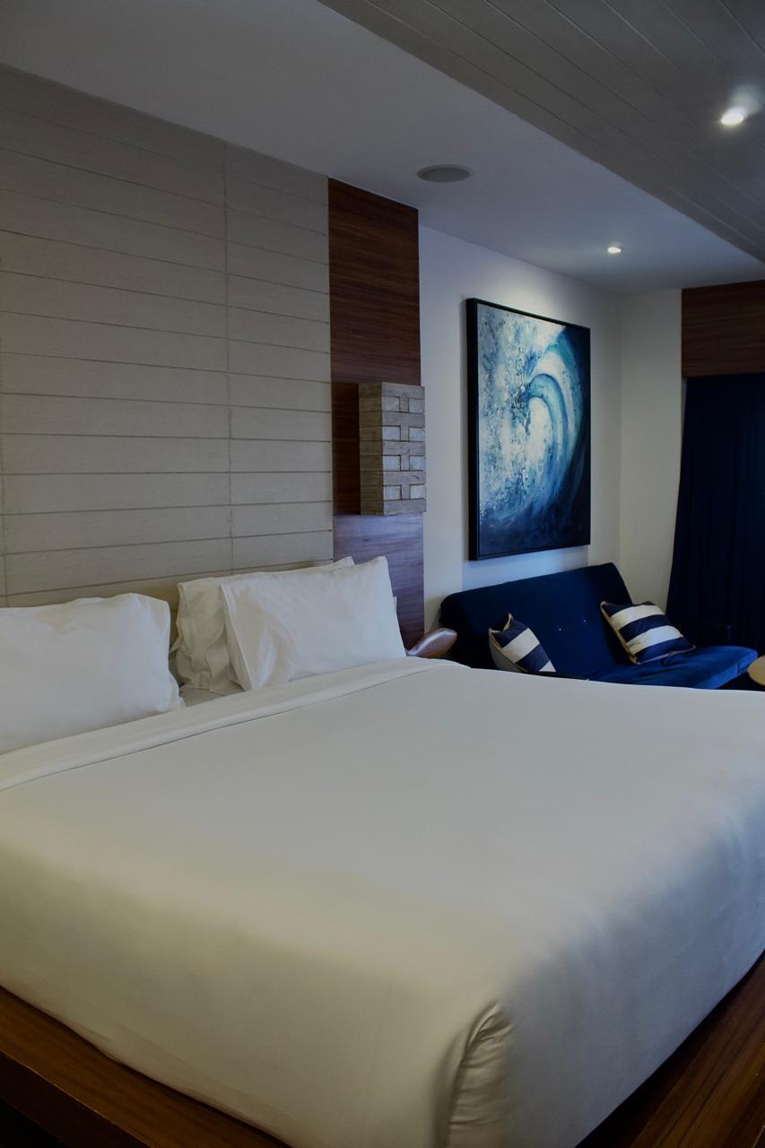 Los Cabos Bahia Own a fully remodeled hotel room at the renowned Hotel Bahía, located just steps away from El Médano Beach, the most iconic, vibrant, and tourist-friendly beach in Los Cabos. This prime location offers immediate access to the area's best dining, nightlife, and water activities, making it one of the most desirable spots for visitors for sale