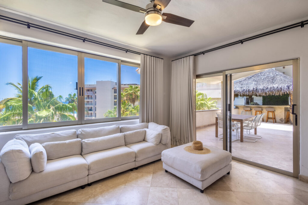 Los Cabos La Jolla Own a stunning 3-bedroom, 3.5-bathroom condo just steps from the beach in San José del Cabo—one of the area's true gems!✔️ Ocean & Pool – La Jolla, San Jose del Cabo, San Jose del Cabo, BS