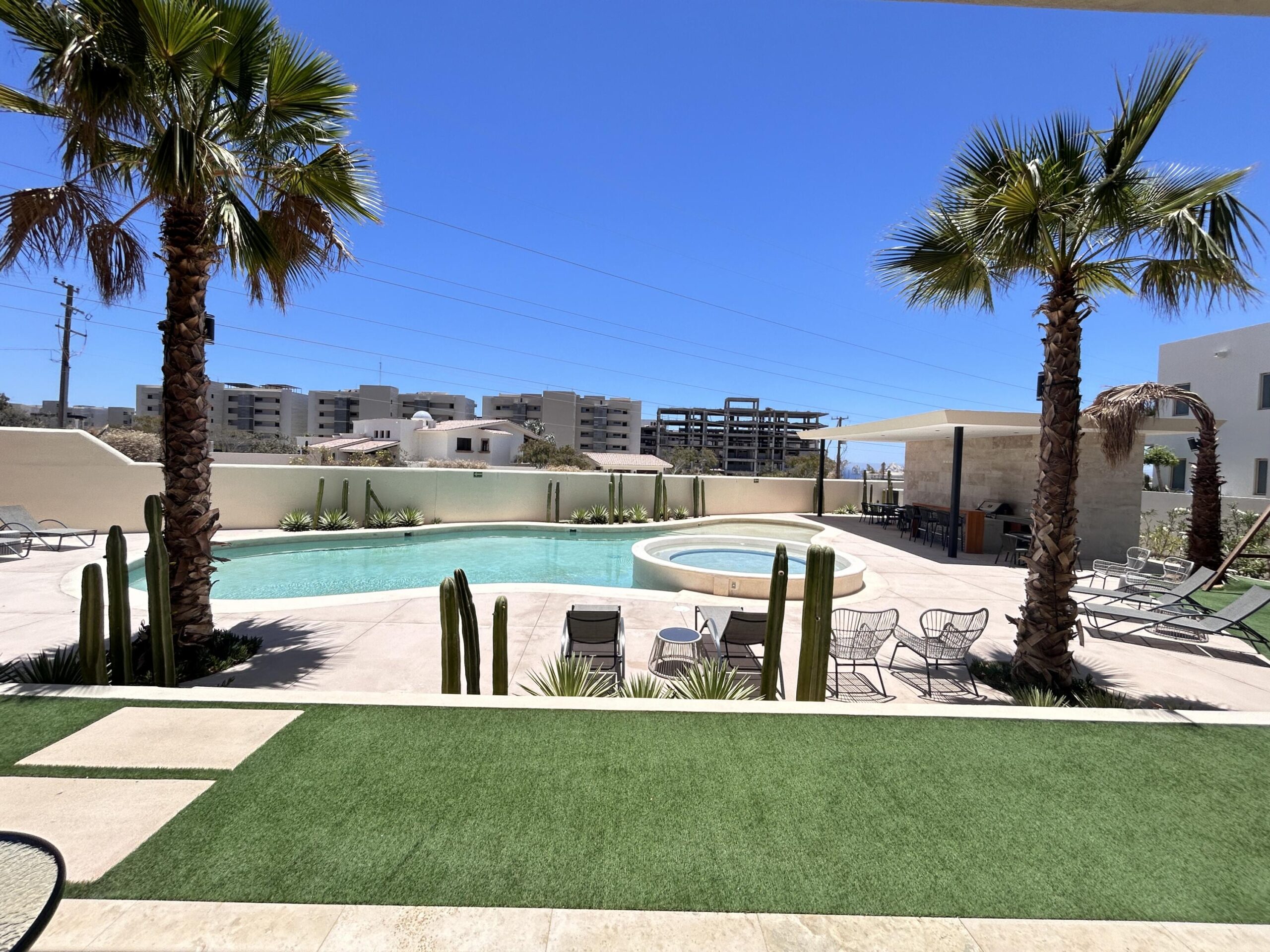 Los Cabos Veranda Residences El Tezal is one of the fastest-growing areas in Cabo San Lucas thanks to its strategic location, penthouse ocean for sale