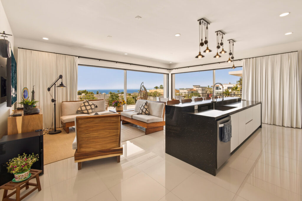Los Cabos Tramonti Perched atop Tramonti, this exceptional 3BR | 4BA penthouse showcases the best floorplan in the community, designed for seamless luxury living. A rare 270° open-concept layout floods the residence with natural light, highlighting panoramic ocean – PH Tramonti, Cabo Corridor, Cabo Corridor, BS