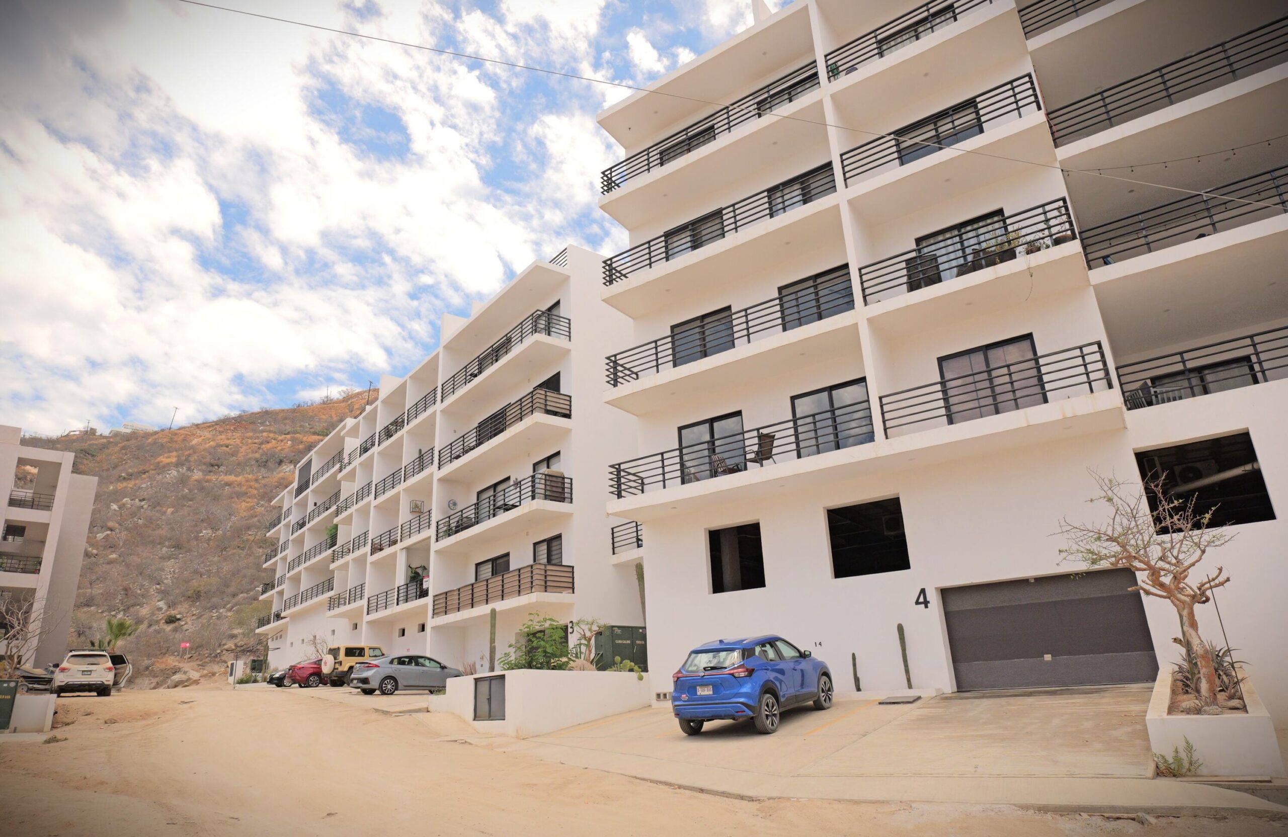 Los Cabos Csl Near Bch &Mar:Gen This is one of the nicest condos you'll see on the market. Five min. away from the Marina and close to El Pedregal. The upgrades, furnishings, and artwork alone are valued at over for sale