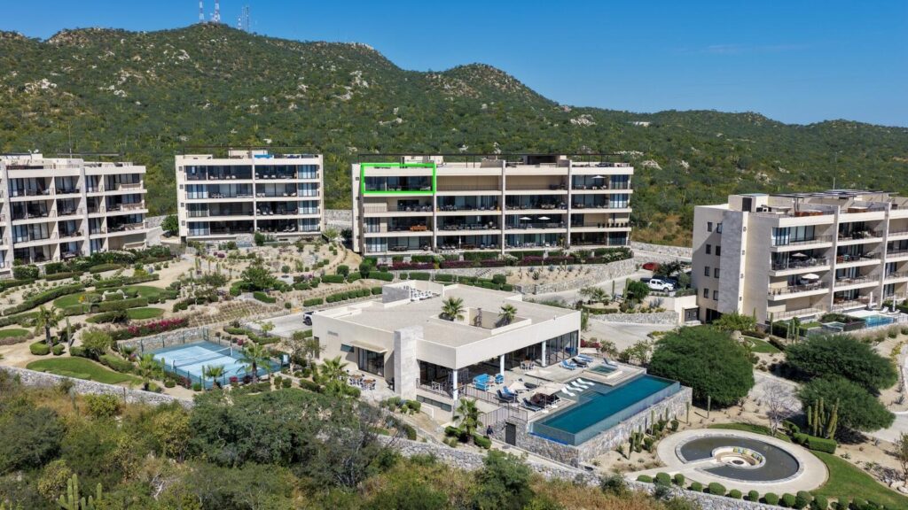 Los Cabos Solaria Situated in the heights of Tezal, this spectacular Solaria corner Penthouse will marvel you with direct Arch and Marina – Salomon de la Cruz SN Solaria, Cabo Corridor, BS