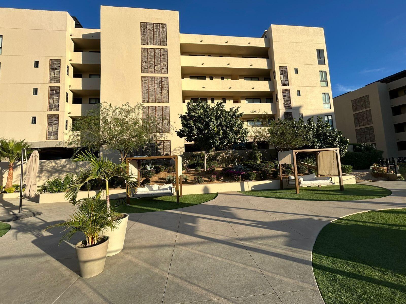 Los Cabos Cuatrovientos Incredible Penthhouse with the following Amenities -- The development offers a variety of spaces for comfort, wellness, and socializing:Aquatic areas: 2 pools (including an infinity pool), a regular-use pool, and a hot tub/jacuzzi.Facilities: elevator, tennis/pickleball court, small sport bar for events (by reservation), and a lounge-style social area with sofas, TV, and a kitchenette.Parking: 2 parking spaces.Pet friendly: small pets allowed with deposit; responsible ownership required.Coming soon: on-site gym under construction. for sale