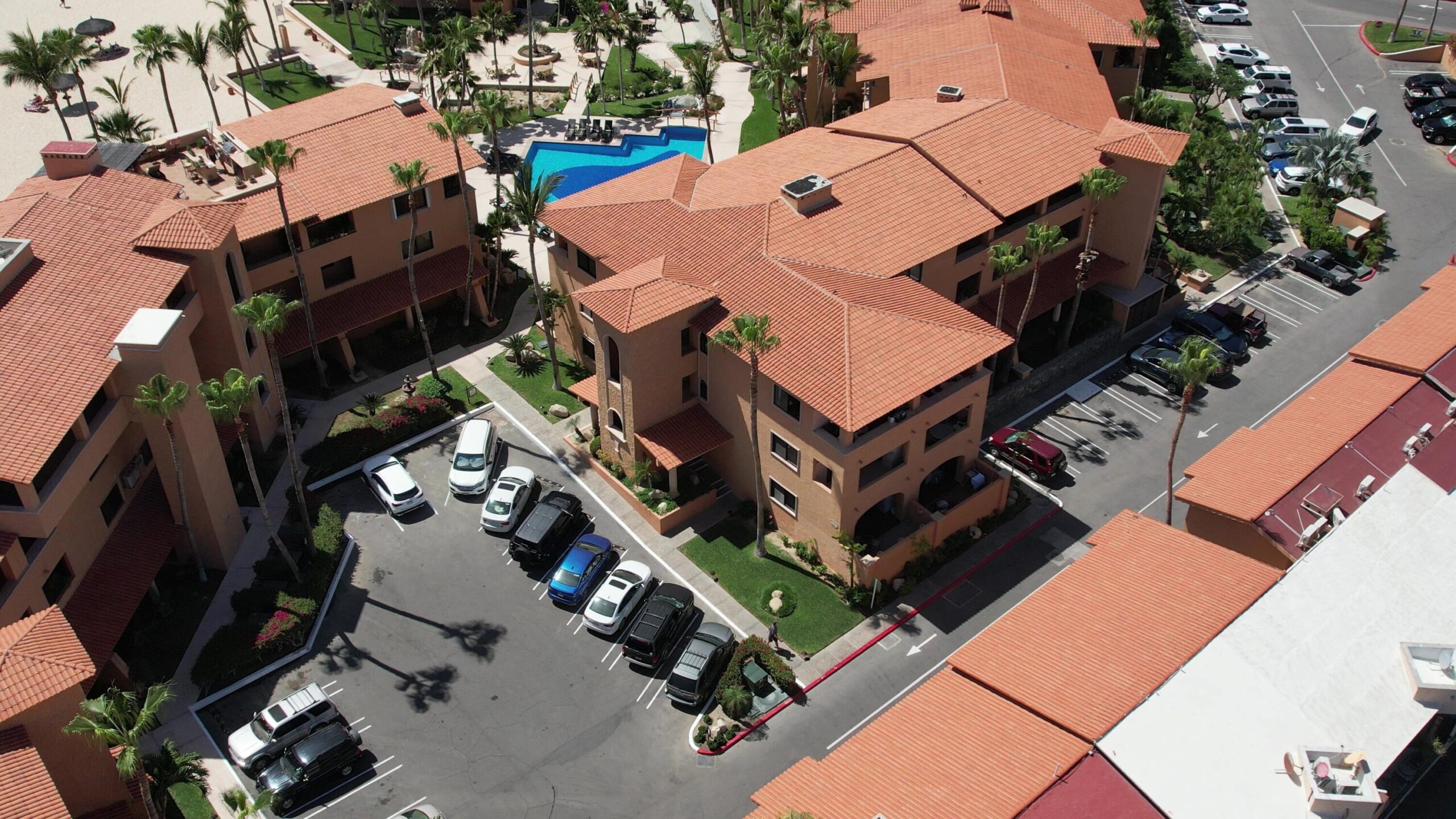 Los Cabos La Jolla Incredible opportunity to live in the desirable OCEANFRONT community of La Jolla! This turn-key ground level corner unit studio includes its own large private terrace. Would make a for a perfect investment or vacation property. Conveniently located near the on-site laundry room, and steps away from one of the two salt water community pools and beach access. Very quiet location and 24/7 security! A must-see! for sale