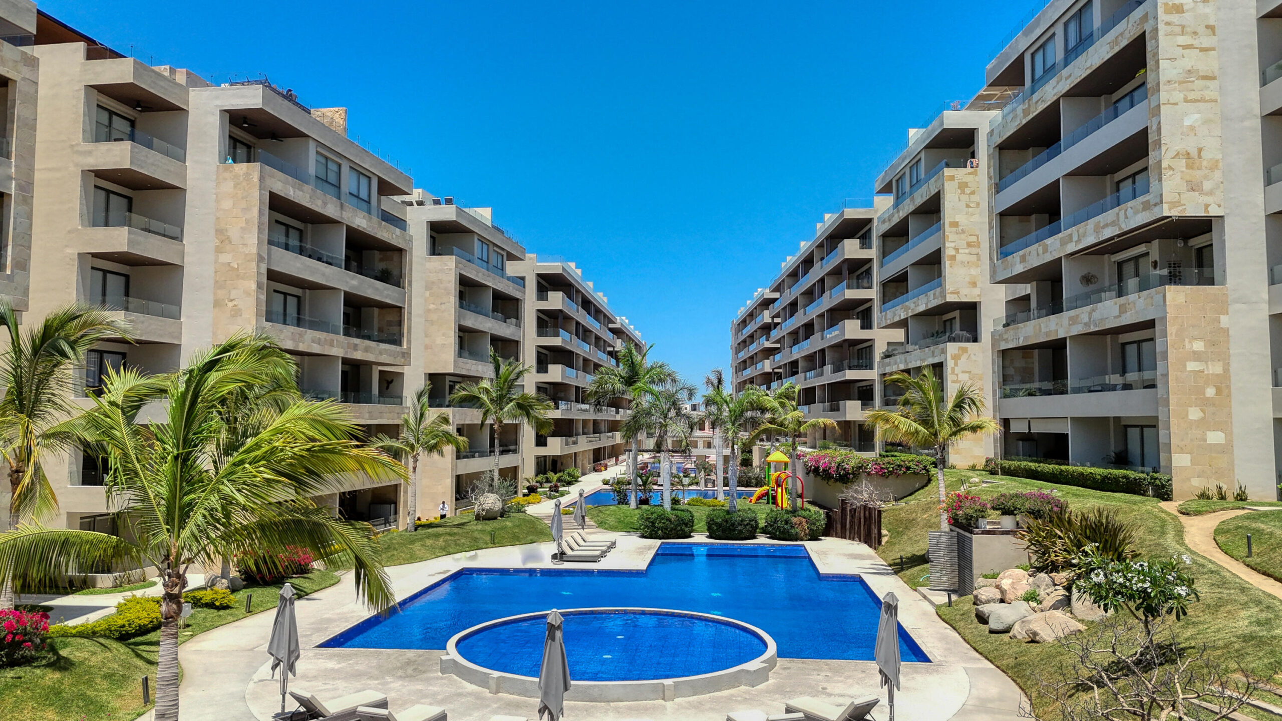 Los Cabos Vista Vela Iii Stunning 3-bedroom, 3.5-bath penthouse with panoramic ocean and Land's End for sale