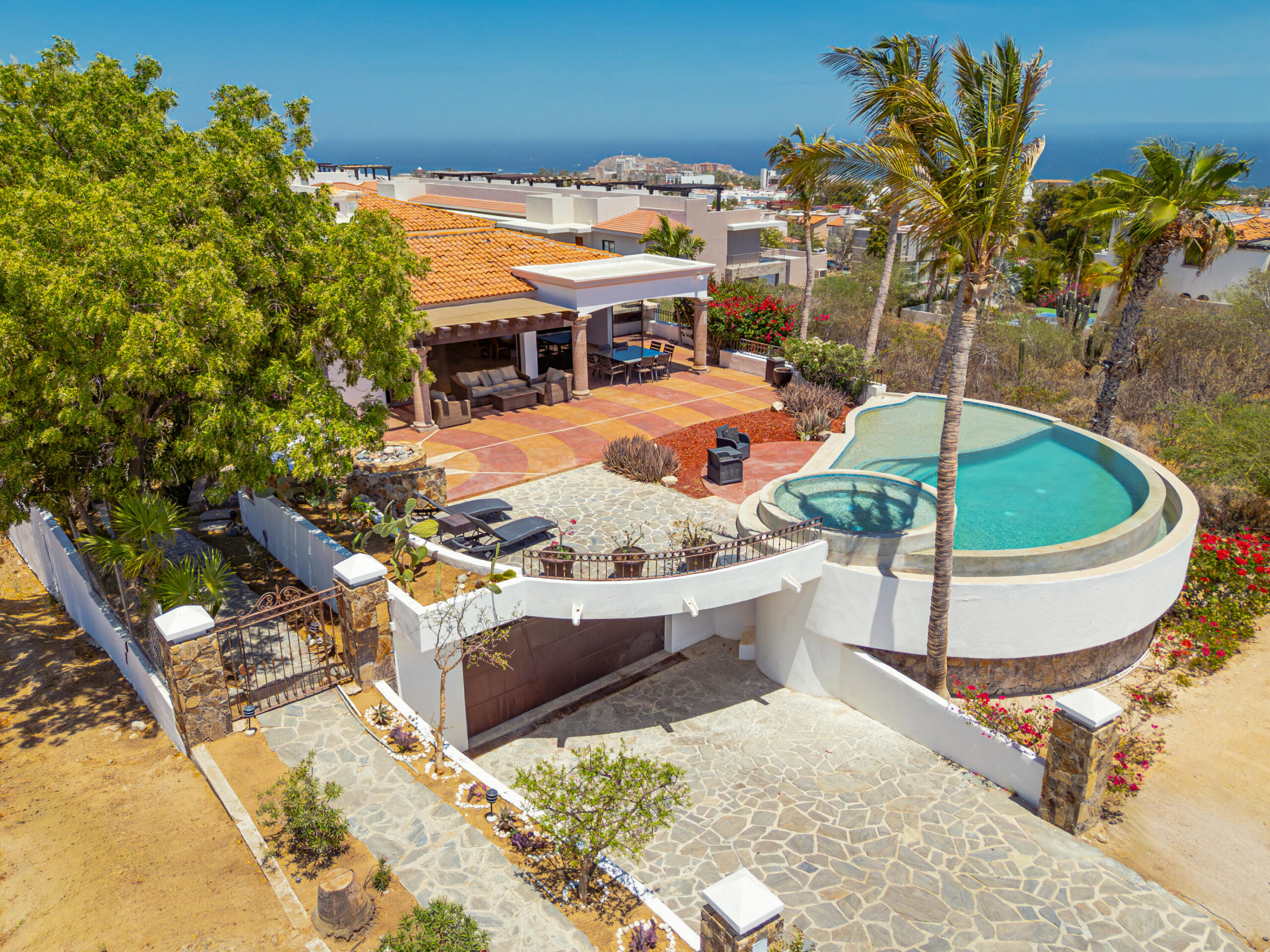 Los Cabos Pedregal Csl CASA SUNSHINE - A rare opportunity to own an exceptional home in the prestigious gated community of Pedregal, Cabo San Lucas. This stunning 5-bedroom, 4-bathroom residence features an office and multiple terraces with breathtaking bay and ocean for sale