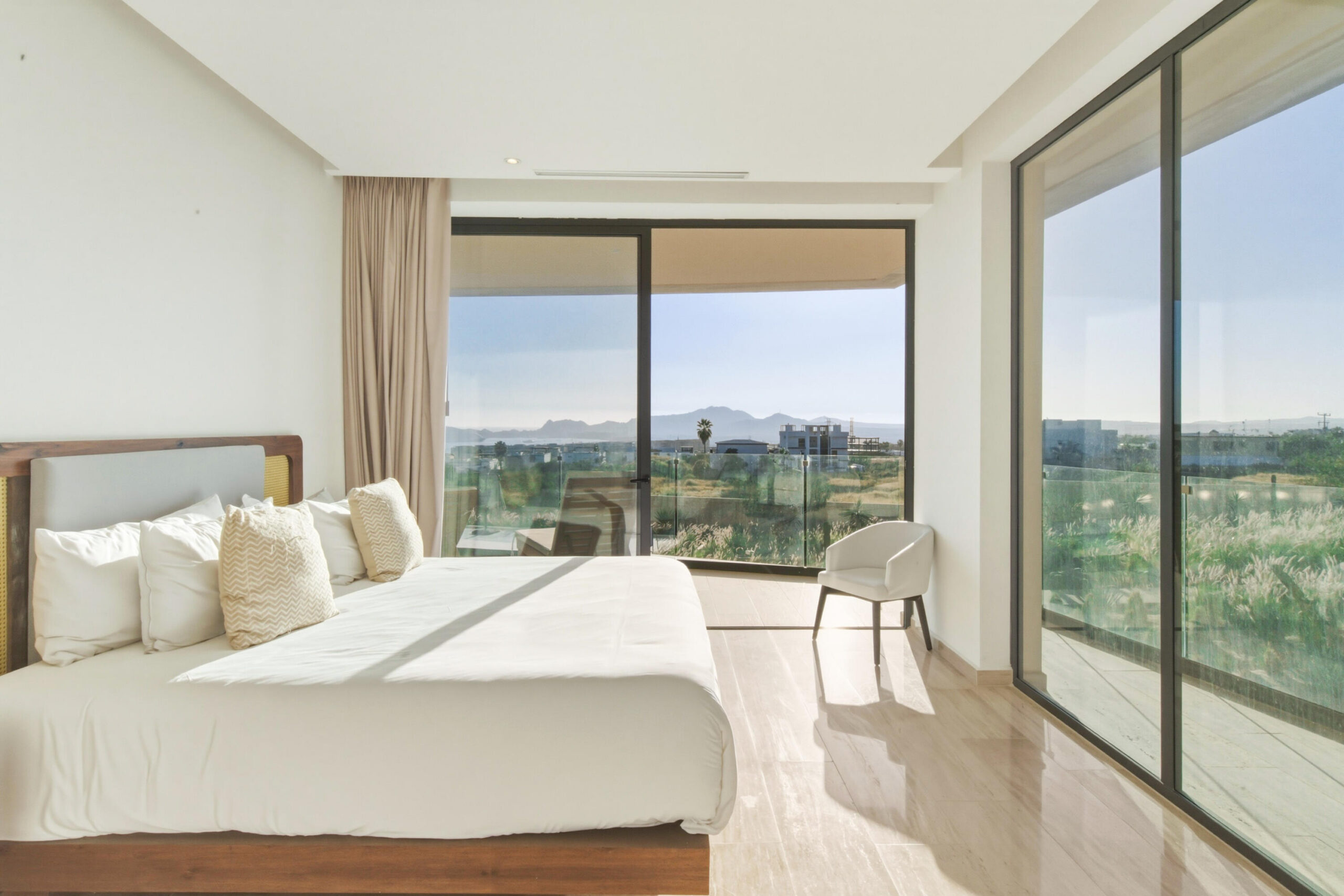 Los Cabos One Medano Beautifully renovated between 2019-2021, this luxury condo offers an unbeatable location just steps from Medano Beach and the Cabo San Lucas Marina. Floor-to-ceiling windows frame breathtaking ocean for sale