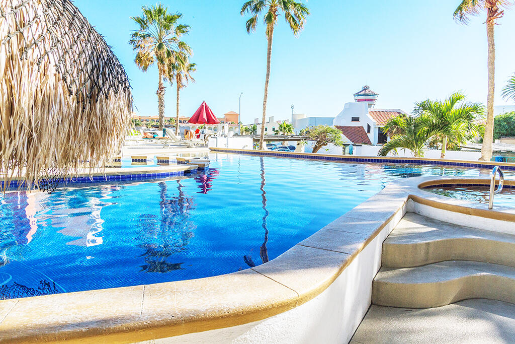 Los Cabos Las Arenas One of the largest penthouses available in Cabo, this brand-new residence offers breathtaking panoramic – 34 Mision La Purisima & San José, San Jose del Cabo, BS