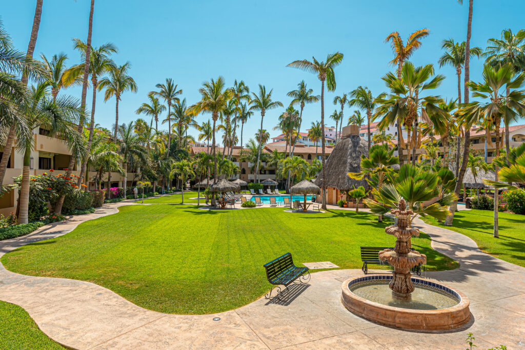 Los Cabos Villa Cabo Sur Villa Cabo Sur | Cabo San Lucas.Two bedrooms, studio alcove, and smart single-level layouts designed for real life. Perfect for first-time buyers, rental investors, or anyone ready for a low-maintenance lifestyle in Los Cabos. Elevator, covered parking, and full access to all Villa Cabo Sur amenities included -- no compromises. One decision. The complete package: comfort, services, and long-term appreciation in one of Cabo's most sought-after communities. Villa Cabo Sur | Cabo San LucasDos recámaras, estudio alcoba y espacios bien resueltos en un solo nivel. Ideal para primer hogar, propiedad de renta o vivir cómodo sin dedicar fines de semana enteros al mantenimiento.Elevador, estacionamiento y acceso a todas las amenidades de la Villa incluidos, sin concesiones.Una decisión. El paquete completo: comodidad, servicios y plusvalía en una de las comunidades más cotizadas de Los Cabos. – Blvd. LÃ¡zaro CÃ¡rdenas, Cabo San Lucas, BS